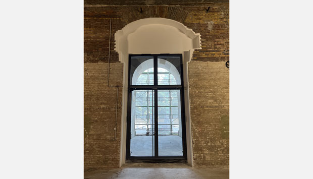 Kongresshalle Sanierung Fenster